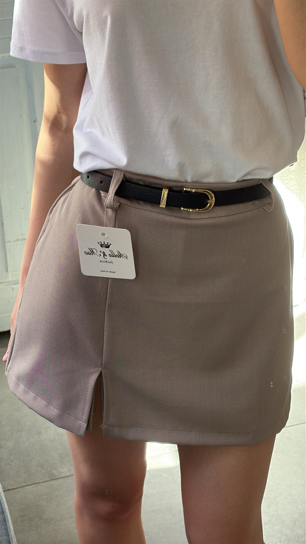Mini Gonna Taupe con Cintura