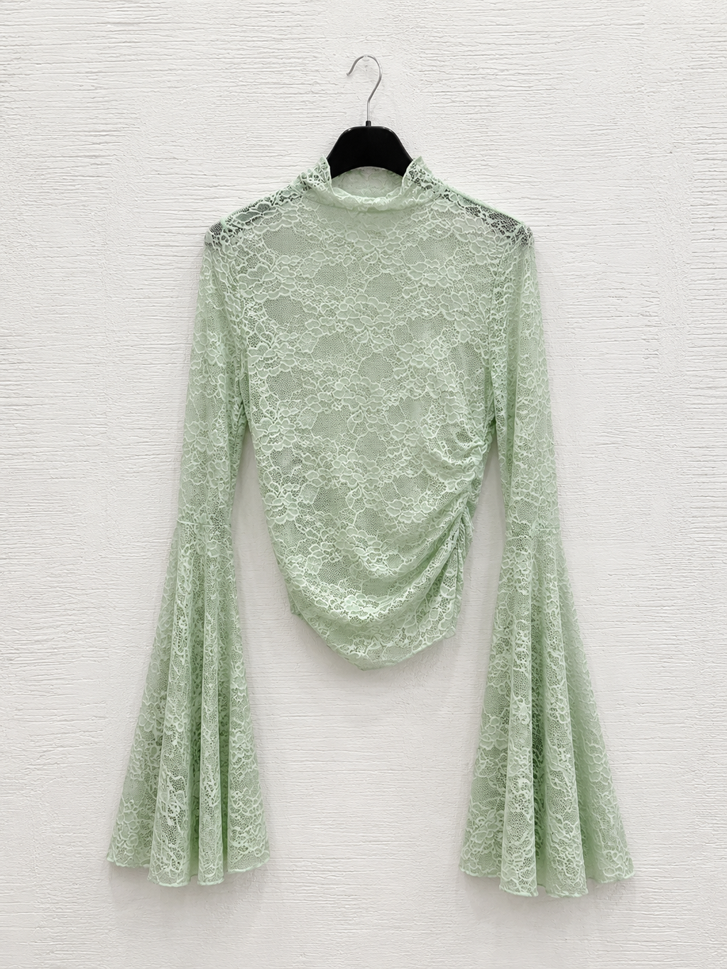 Top in Pizzo Verde Menta con Maniche a Campana