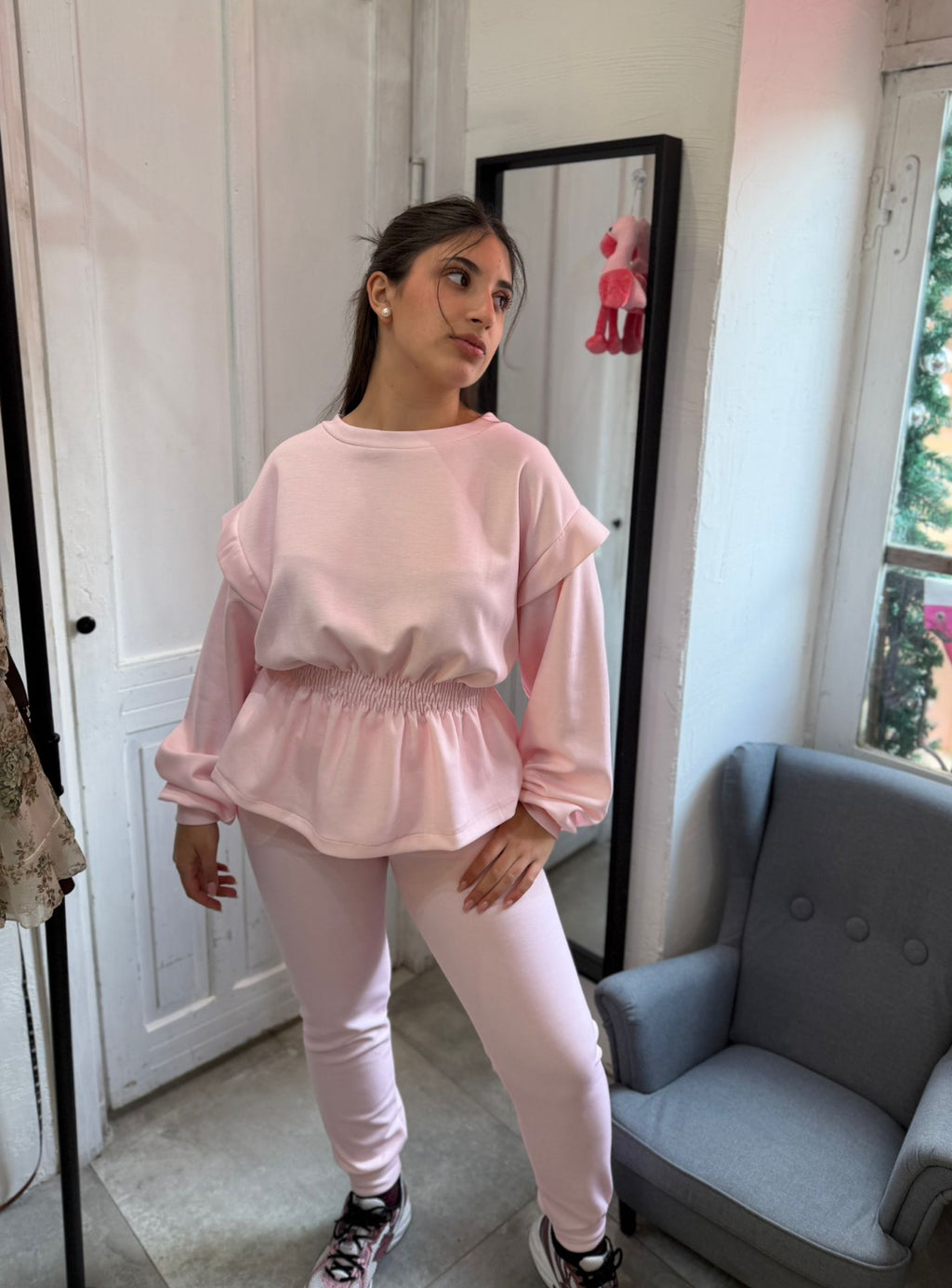 Tuta Casual Chic Rosa con Vita Arricciata