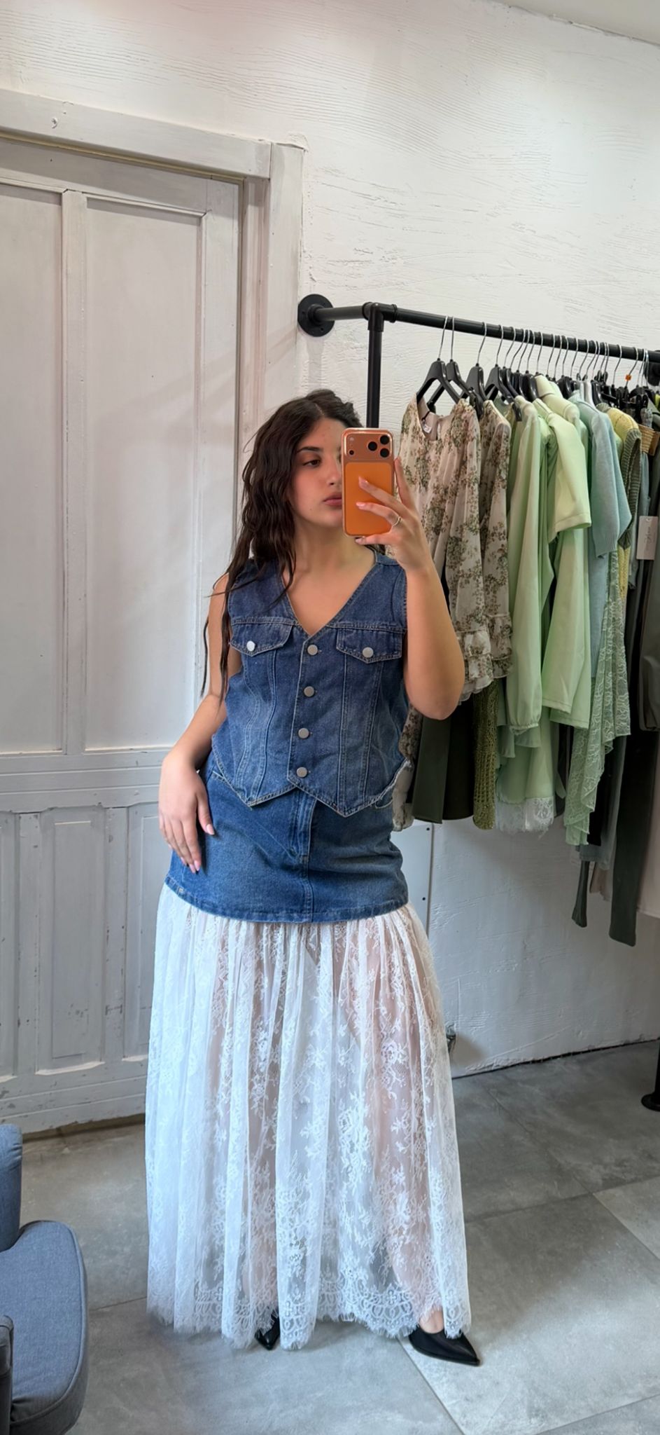Coordinato Denim con Dettagli in Pizzo