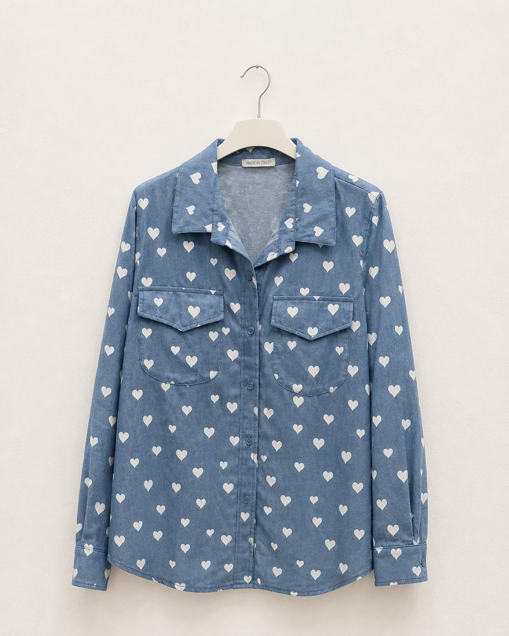 Camicia Denim con Cuori Bianchi