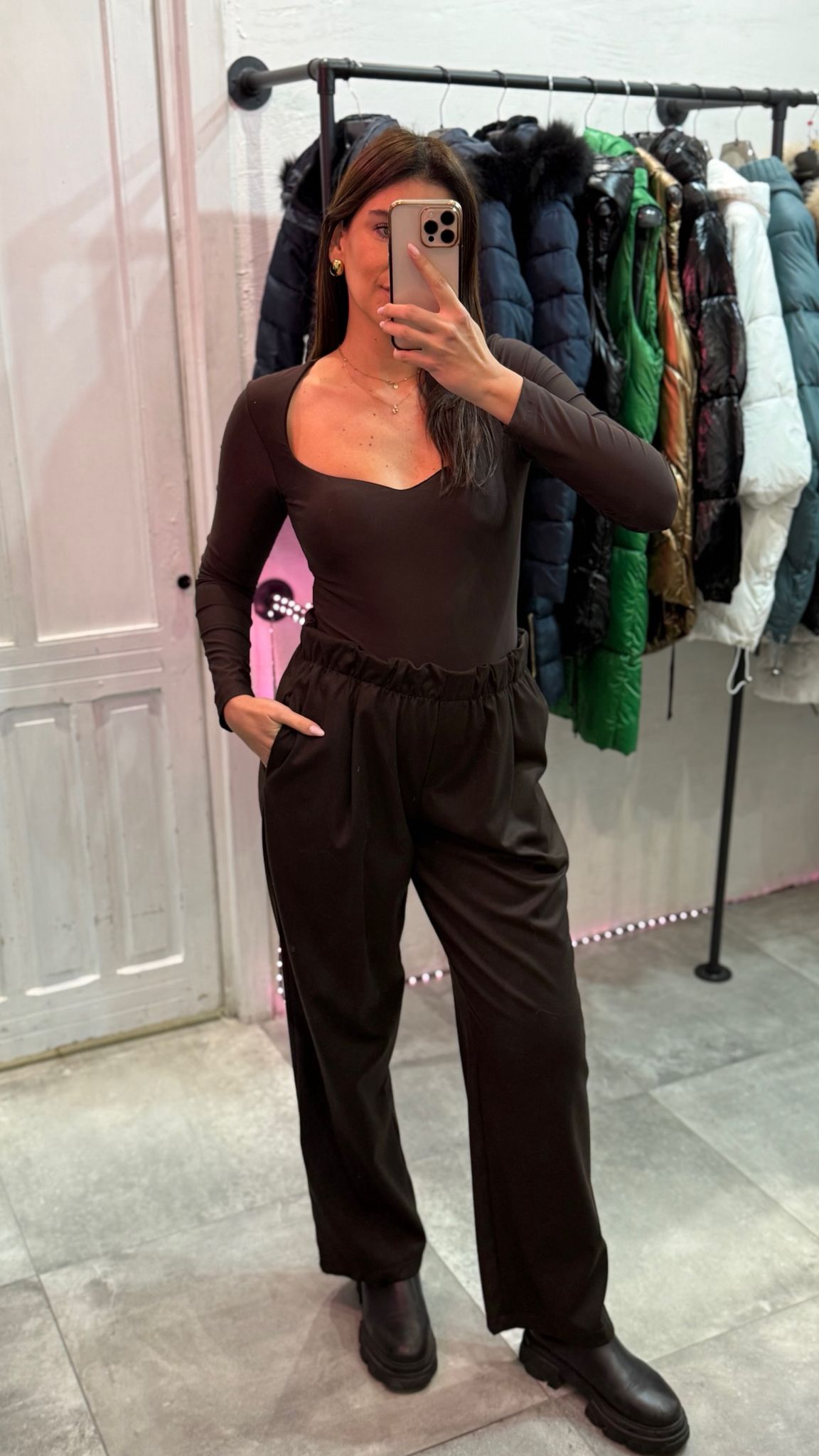 Pantaloni ampi con elastico in vita ( taglia unica )