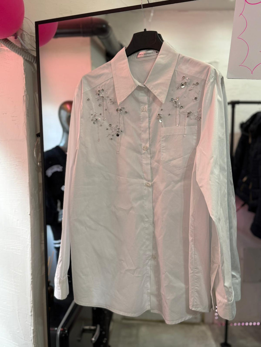 Camicia over con dettagli gioiello argento