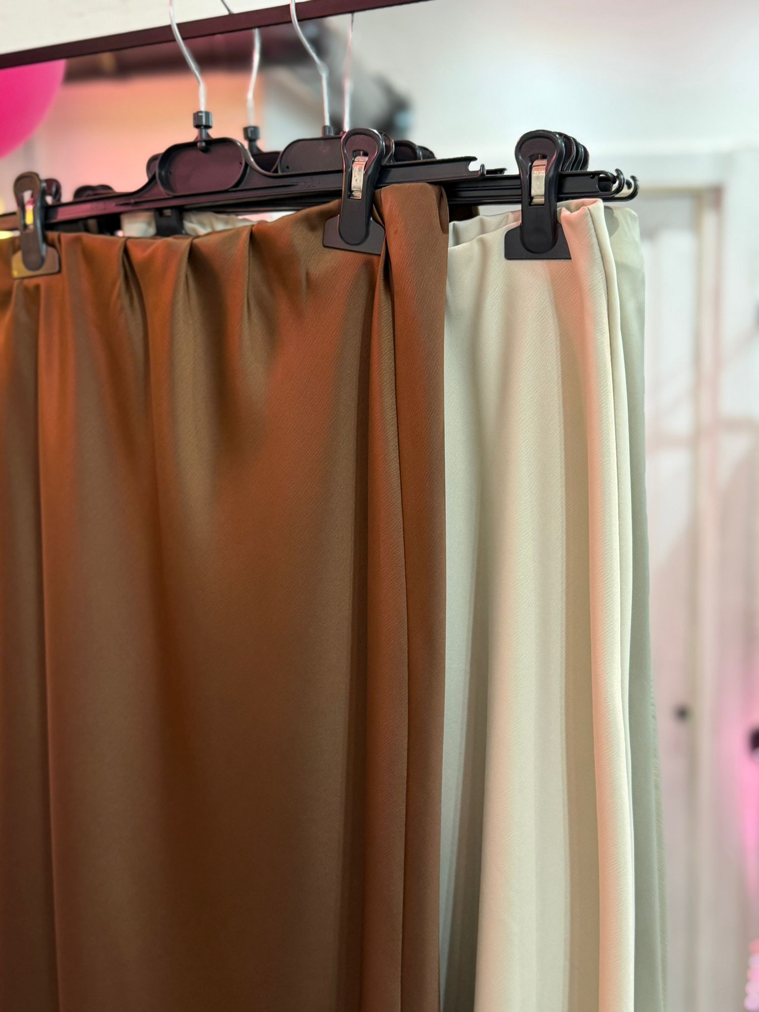 Gonna lunga satinata con elastico in vita (taglia unica )